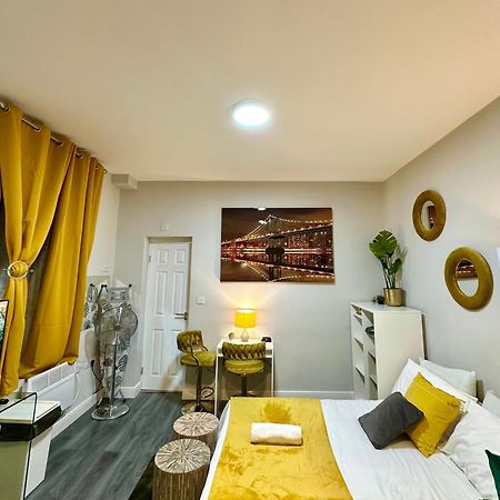 Private Luxurious City Studio-Daily,Weekly,Monthly Birmingham Zewnętrze zdjęcie